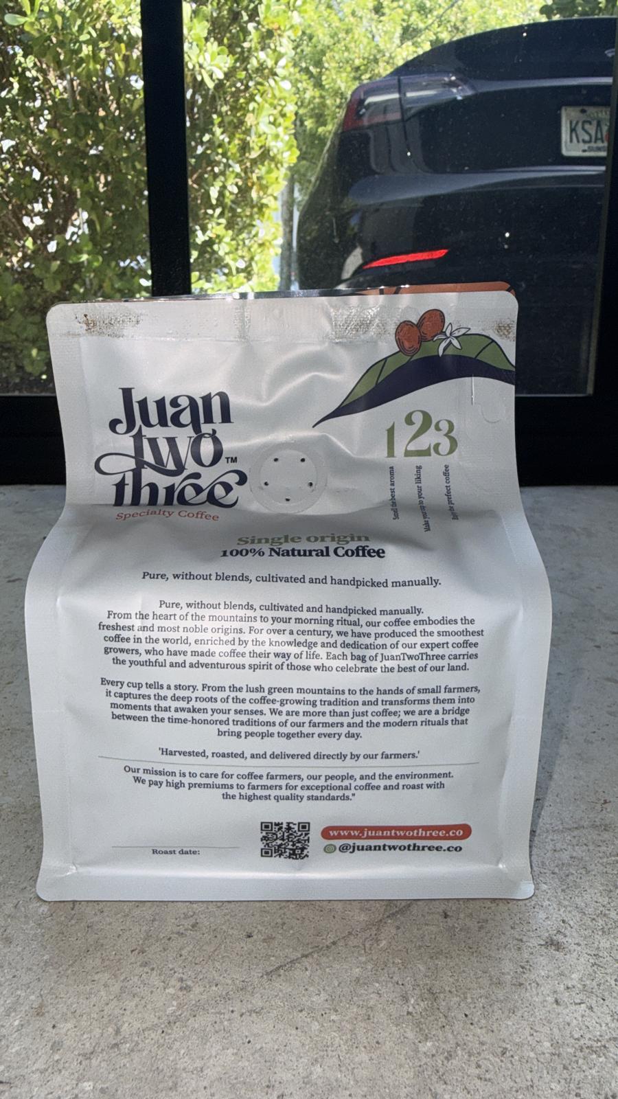 Juantwothree Grano coffee bag, back panel with brand story
