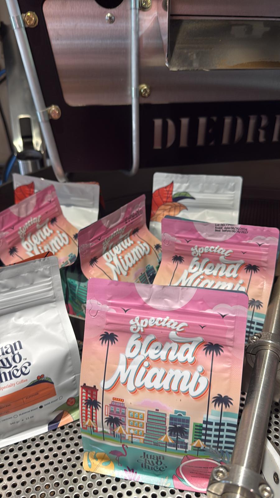 Juantwothree Special Blend Miami coffee bags close-up